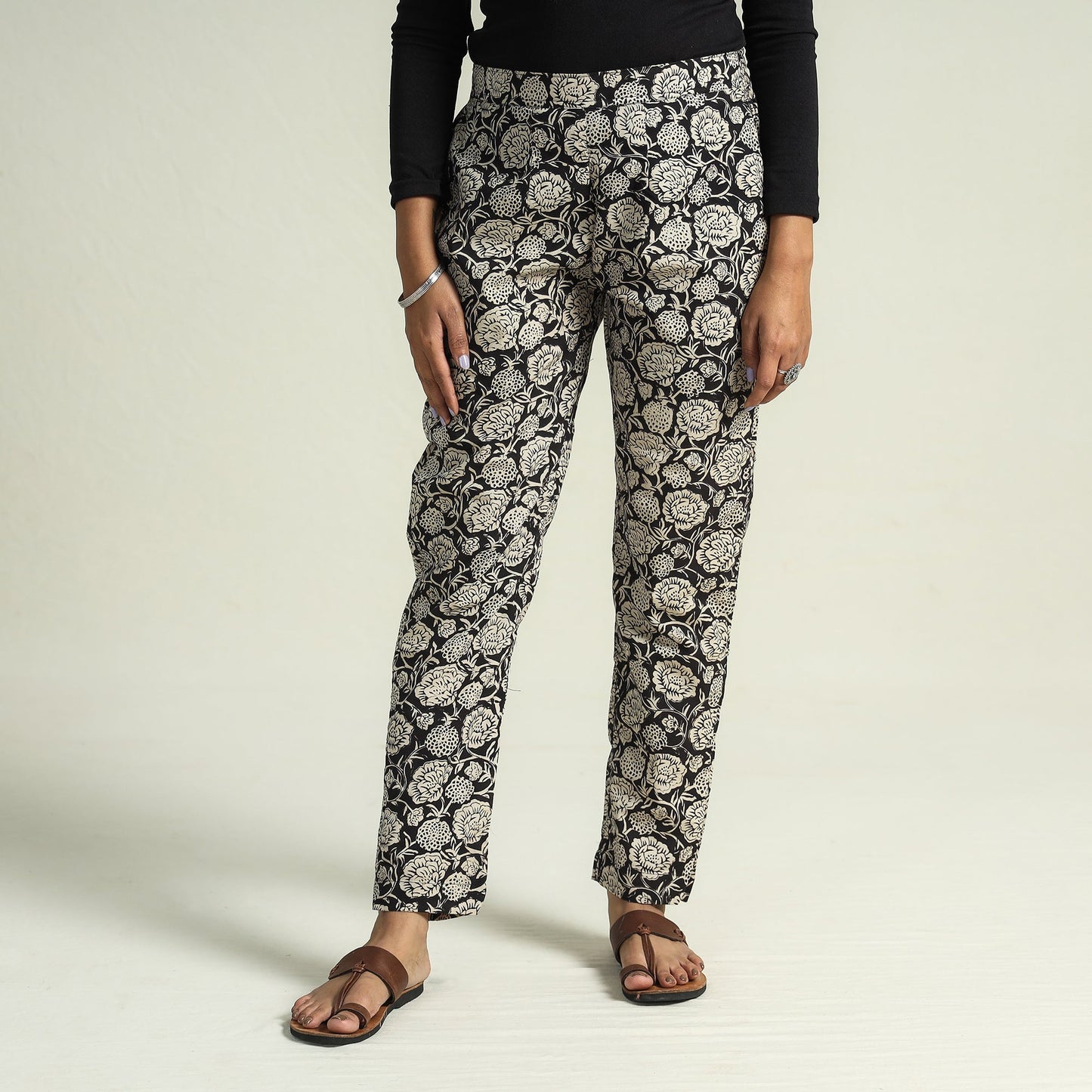 Buy Bagru Block Printed Cotton Tapered Pant Online at iTokri.com