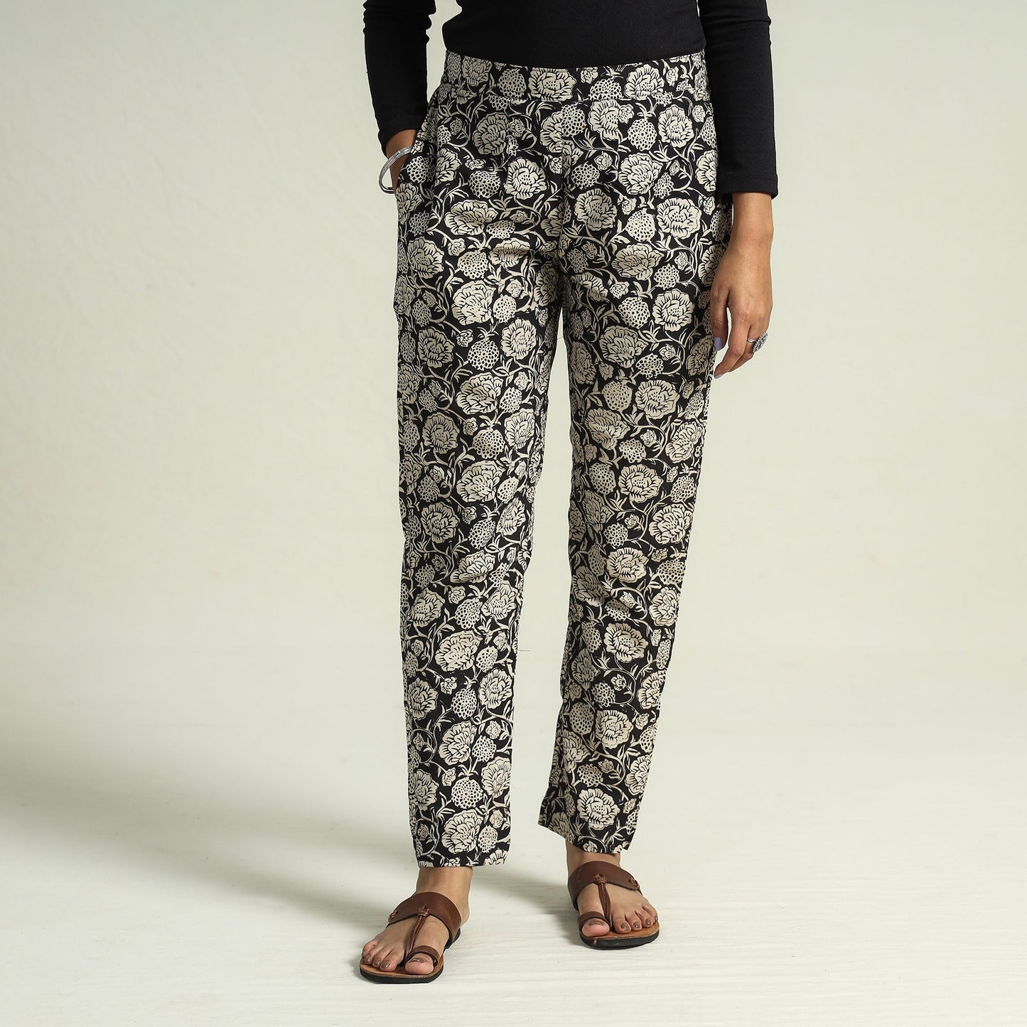 Buy Bagru Block Printed Cotton Tapered Pant Online at iTokri.com