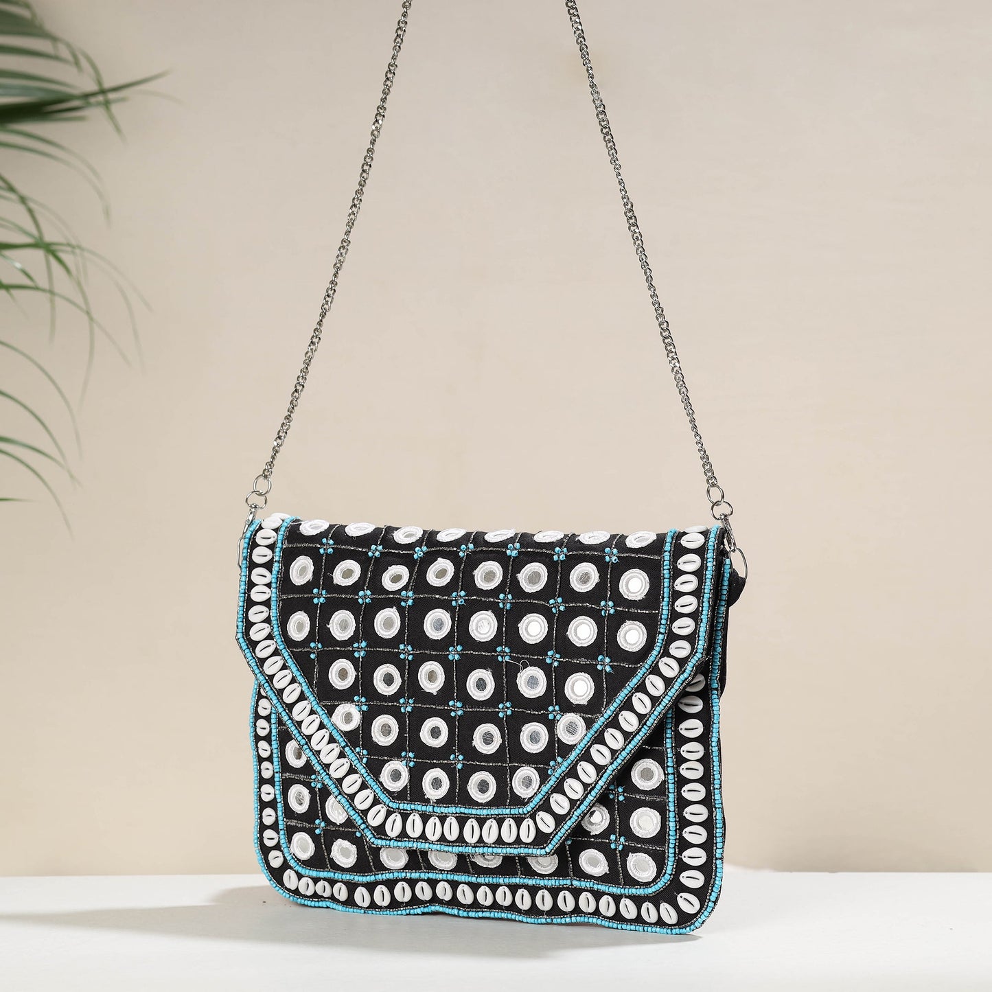 Buy Banjara Boho Ethnic Embellished Handcrafted Sling Bag Online l iTokri.com