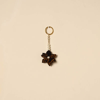 Beaded fabart flower keychain 44 - handcrafted