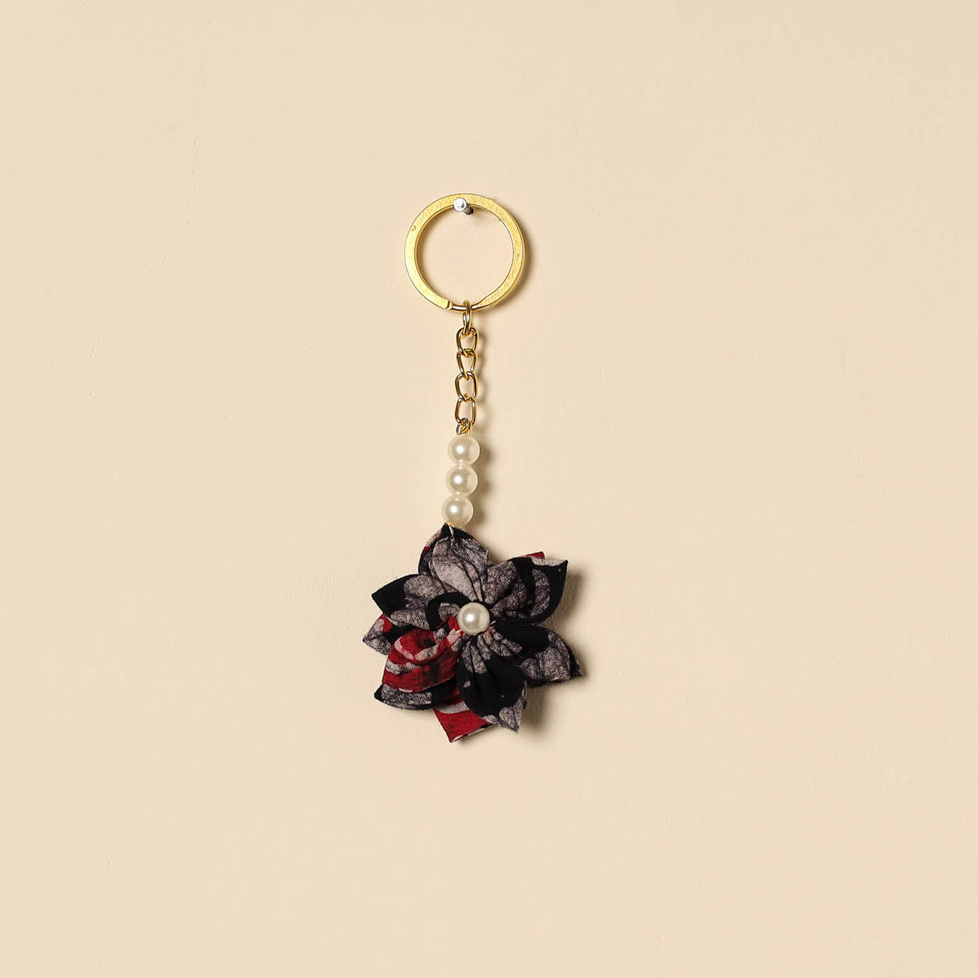 Beaded fabart flower keychain 46 - handcrafted