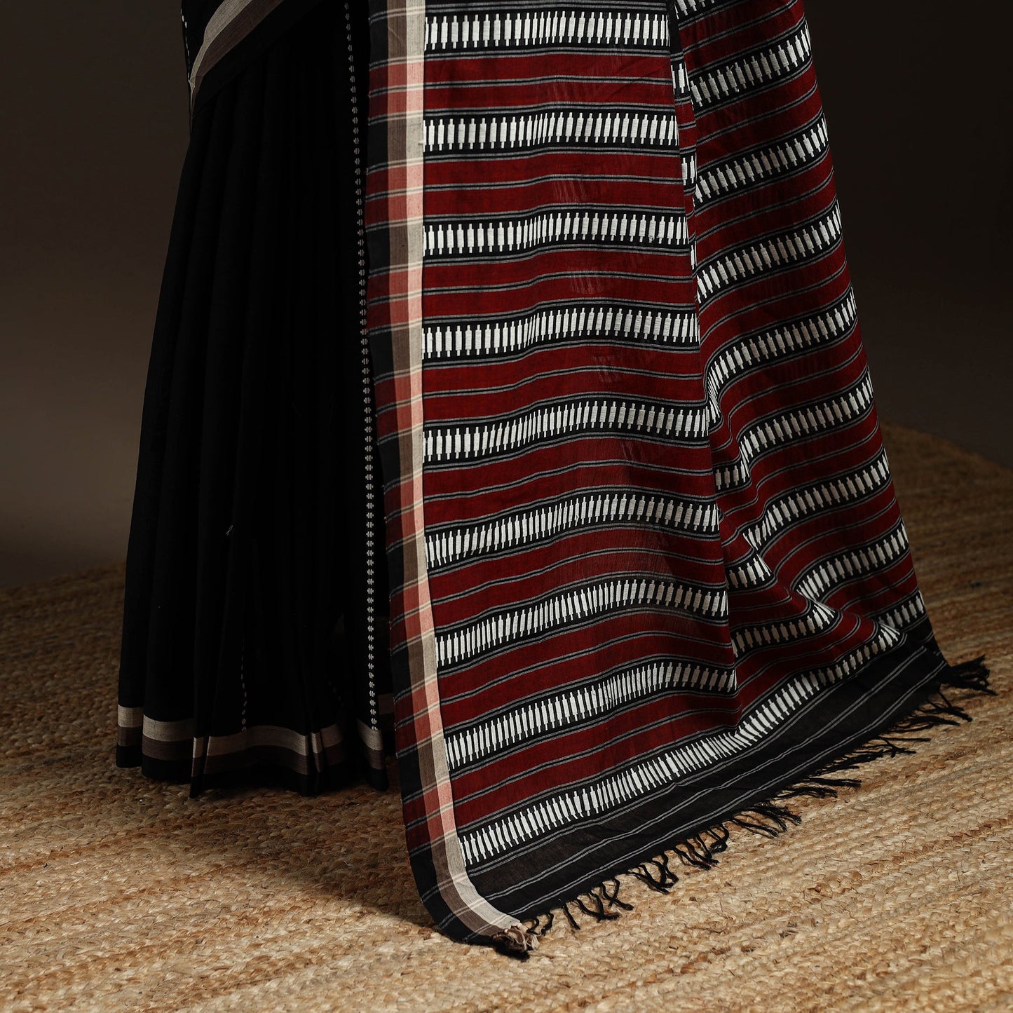 Black - bengal handwoven cotton begumpuri saree 06