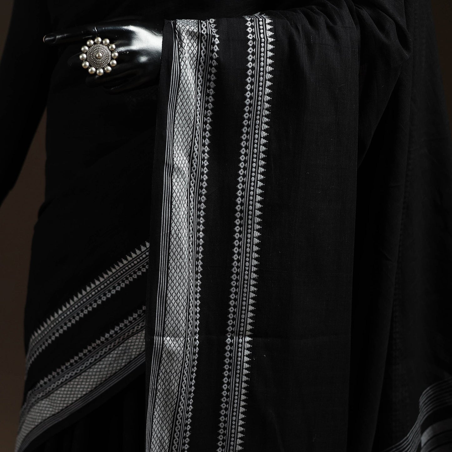 Black - bengal handwoven cotton begumpuri saree 12