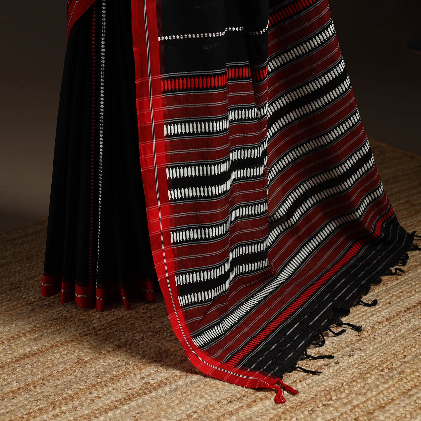 Black - bengal handwoven cotton begumpuri saree 35