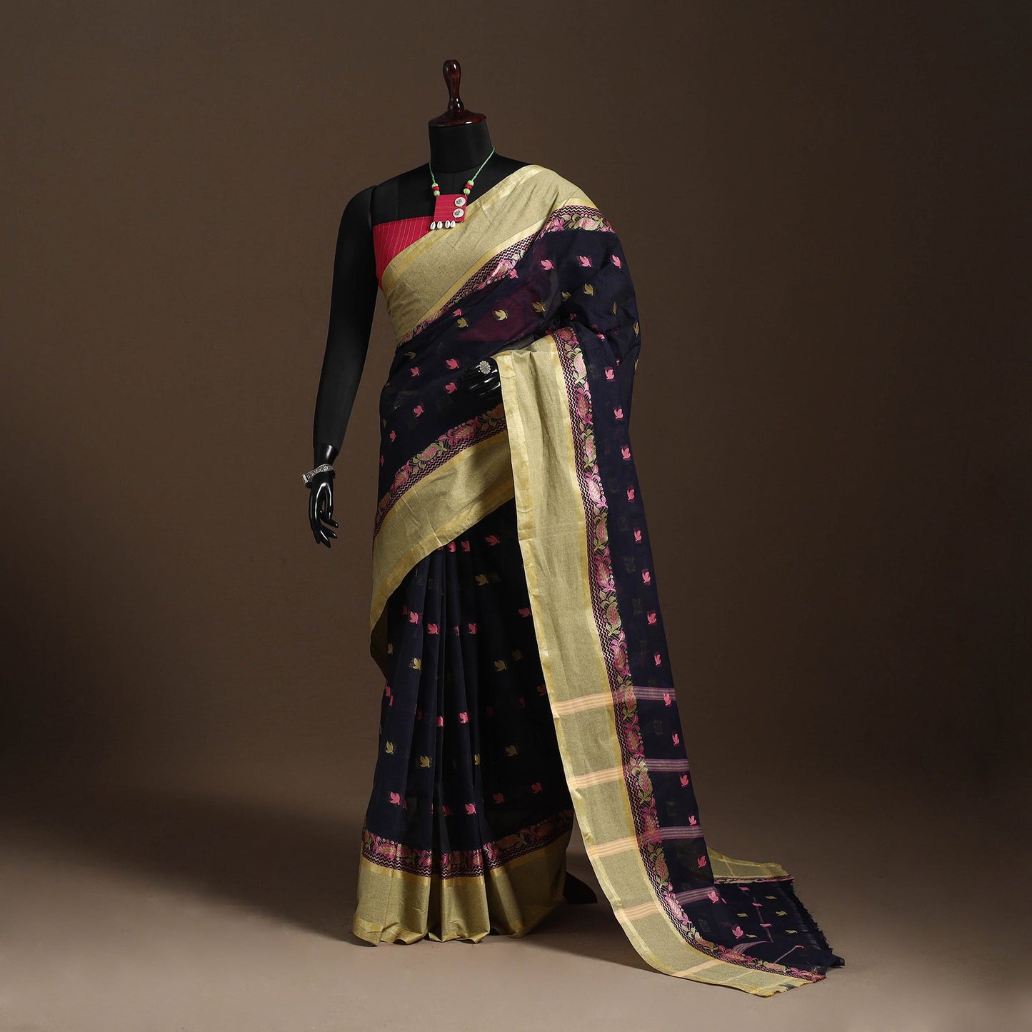 Black - bengali tant saree with matching jewellery & blouse