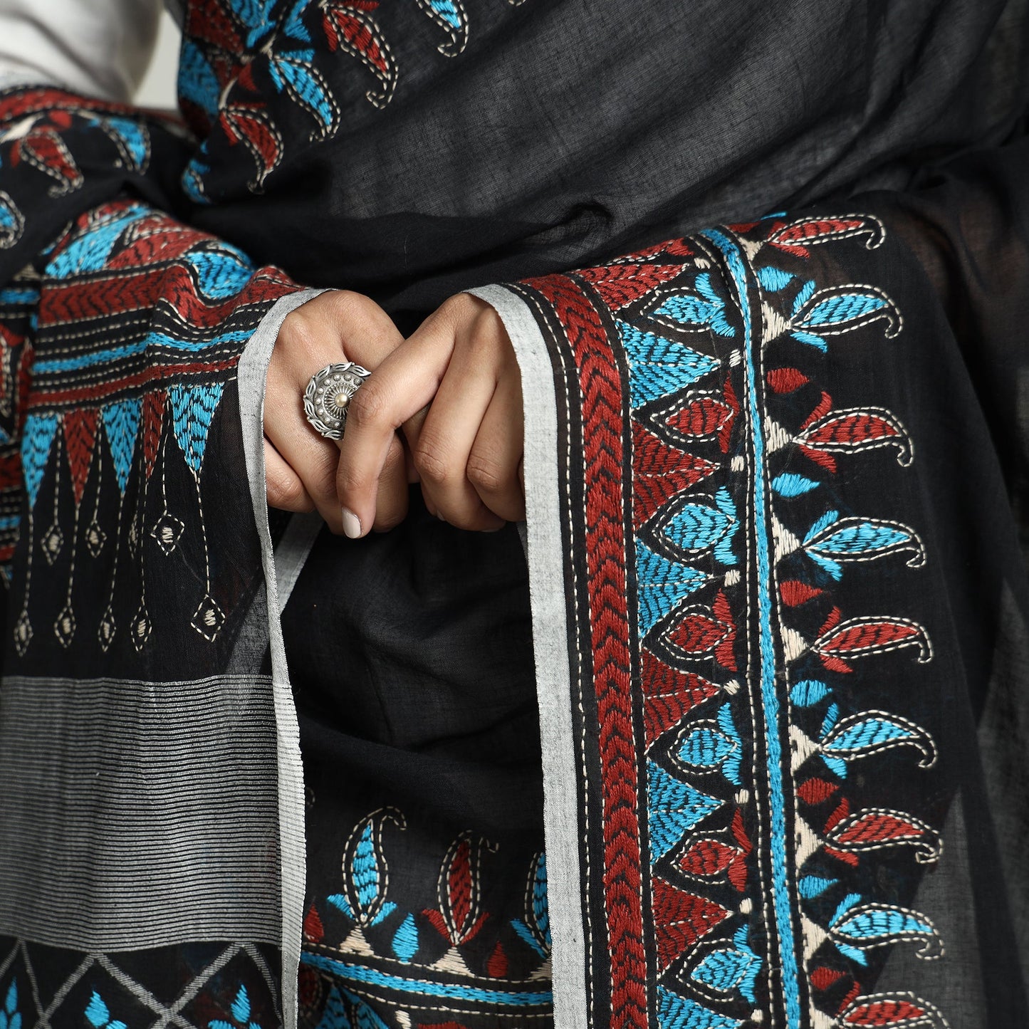  Bolpur Kantha Embroidery Cotton Handloom Dupatta with Tassels 