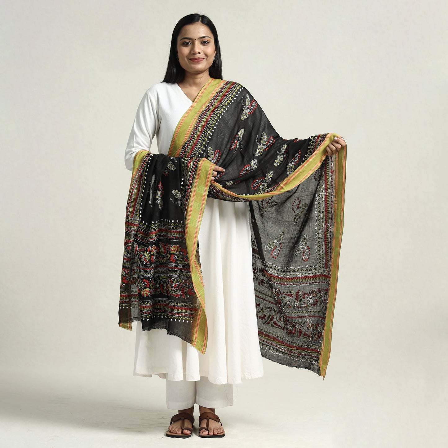 kantha embroidery dupatta