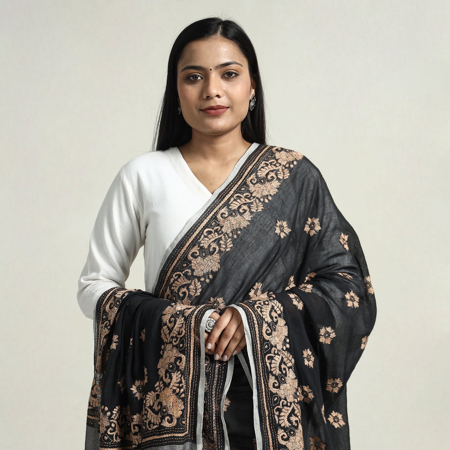 kantha embroidery dupatta