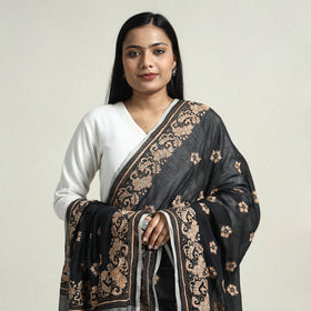 kantha embroidery dupatta