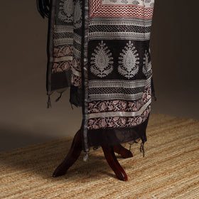 Chanderi silk bagh natural dyed dupatta with zari border 28