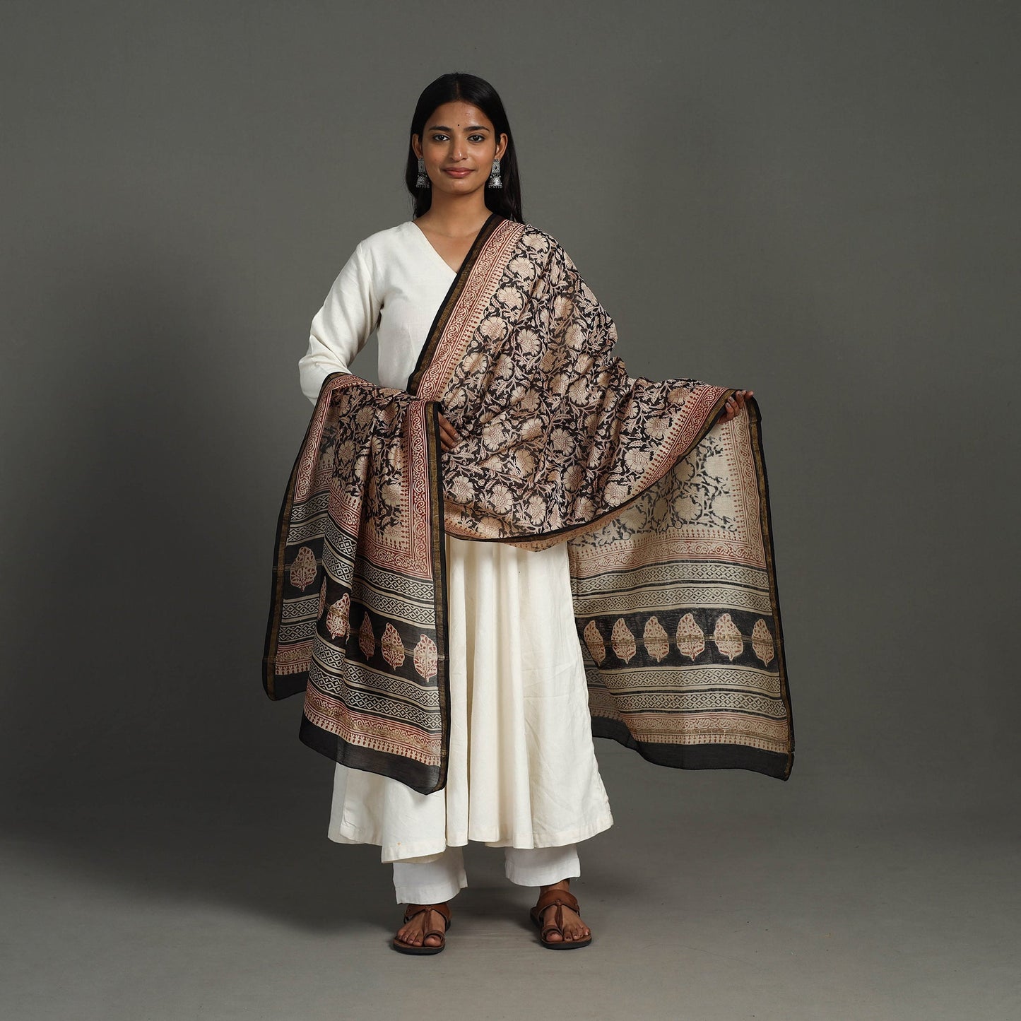 Black - chanderi silk bagru dupatta 20 - handcrafted