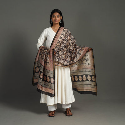 Black - chanderi silk bagru dupatta 20 - handcrafted