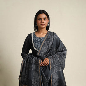 Buy Black Chanderi Silk Bagru Print Kurta Set