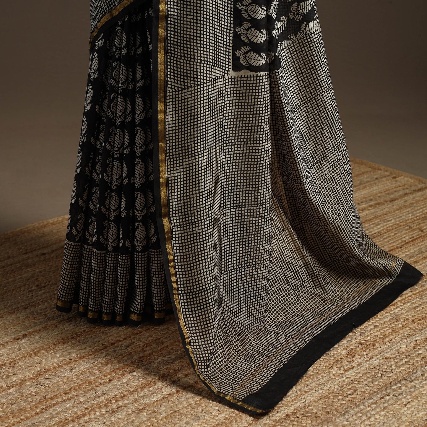 Chanderi silk hand bagru saree with zari border 08