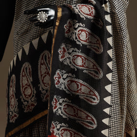 Chanderi silk hand bagru saree with zari border 10