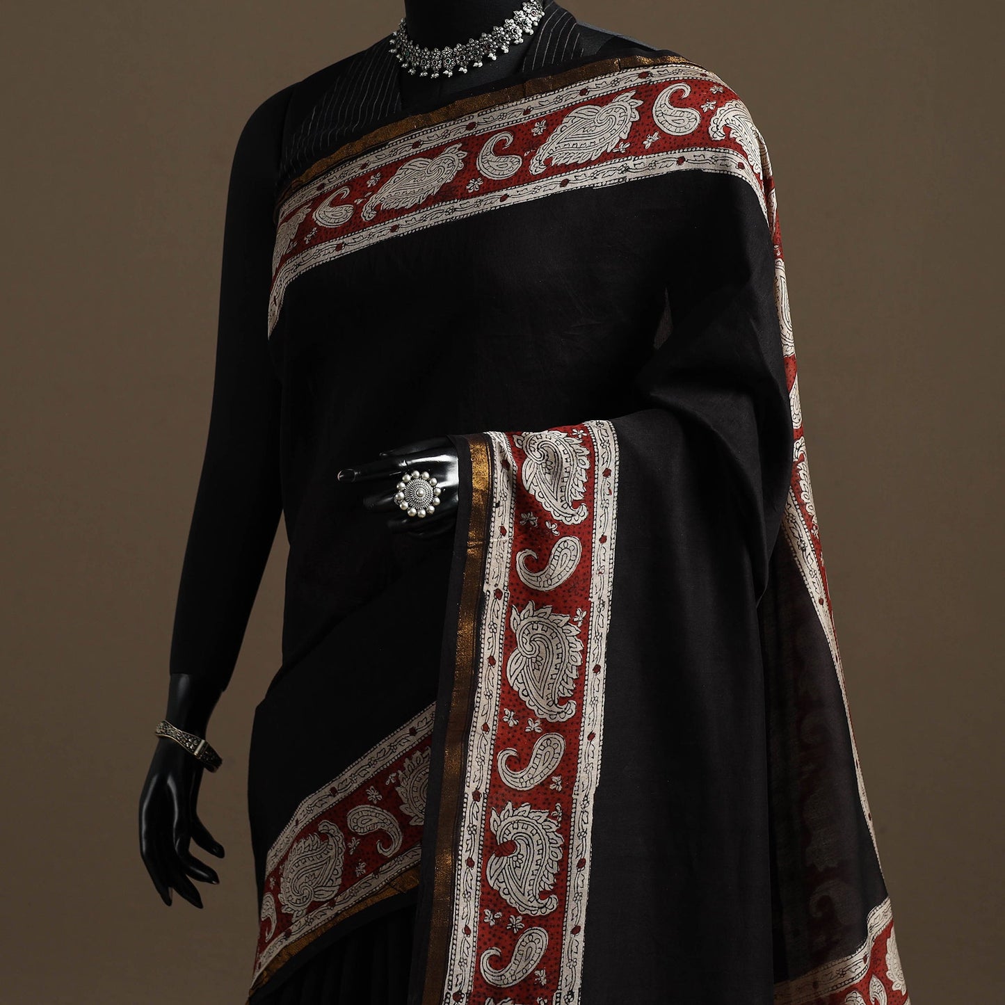 Chanderi silk hand bagru saree with zari border 11