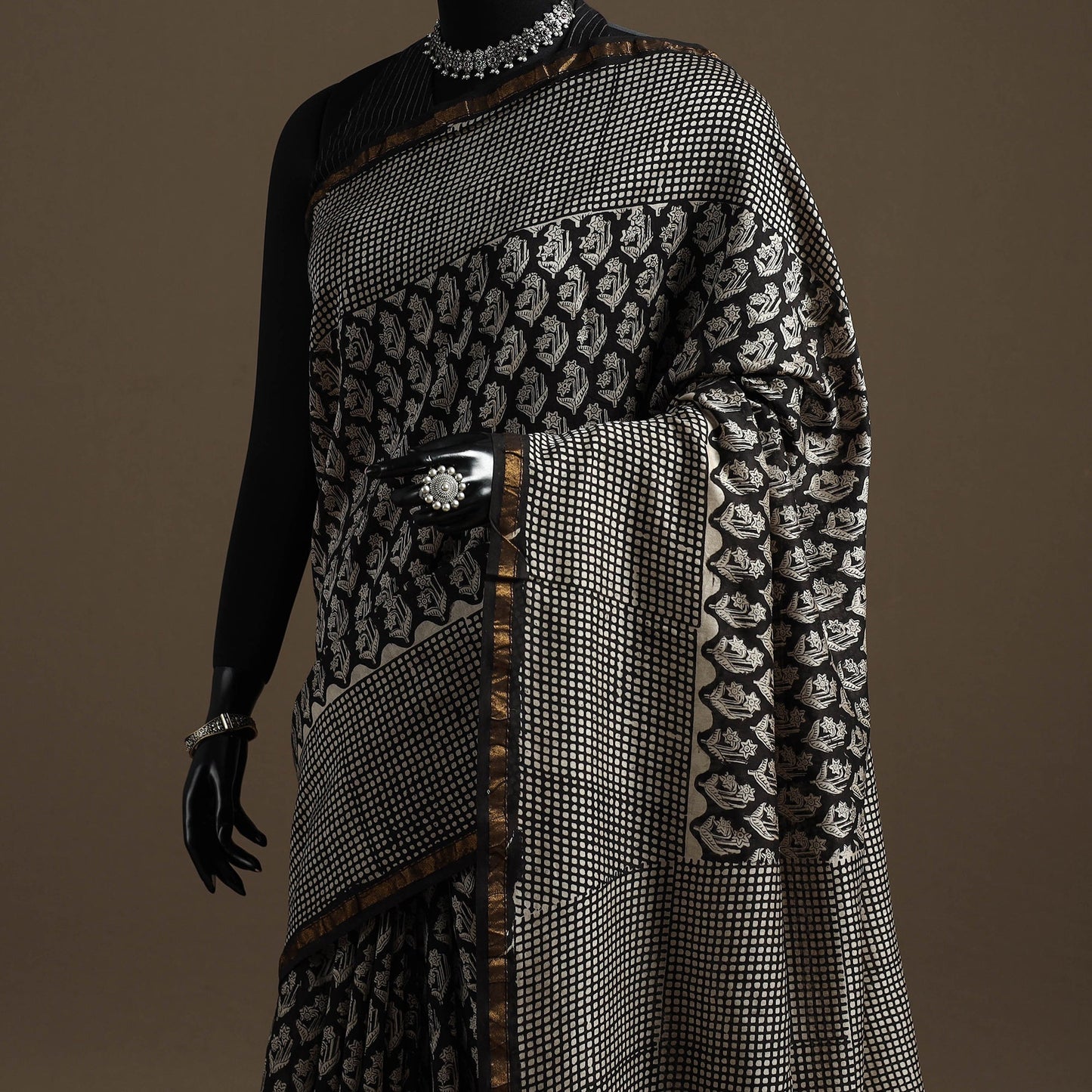 Chanderi silk hand bagru saree with zari border 13