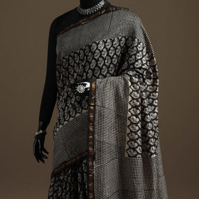 Chanderi silk hand bagru saree with zari border 13