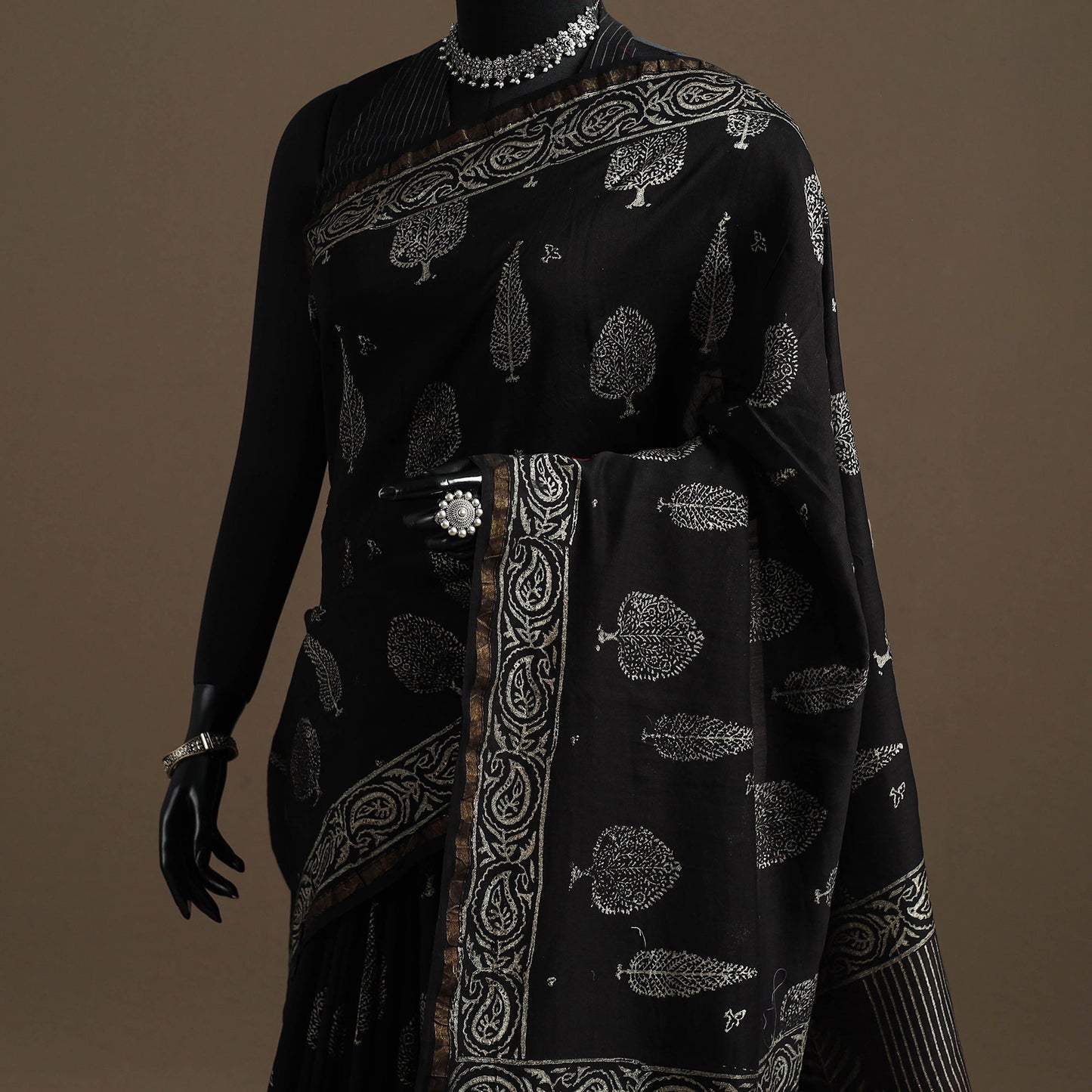 Chanderi silk hand bagru saree with zari border 14