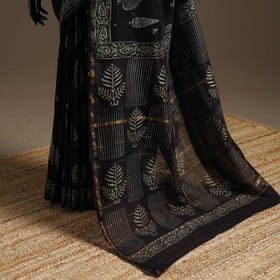 Chanderi silk hand bagru saree with zari border 14