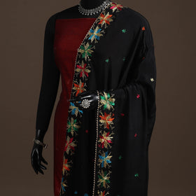 Chinon silk hand embroidered phulkari dupatta 04
