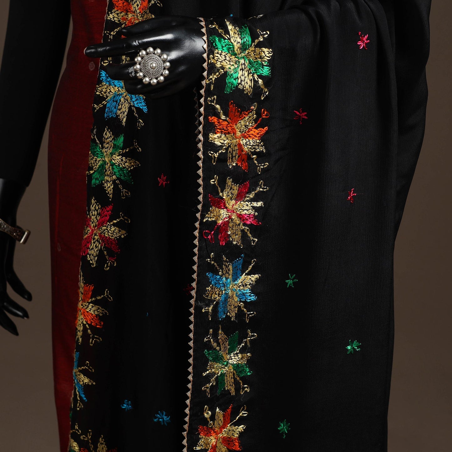 Chinon silk hand embroidered phulkari dupatta 04