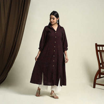 Collared Neck Buttoned Down Black Batik Print Cotton Kurta for Women