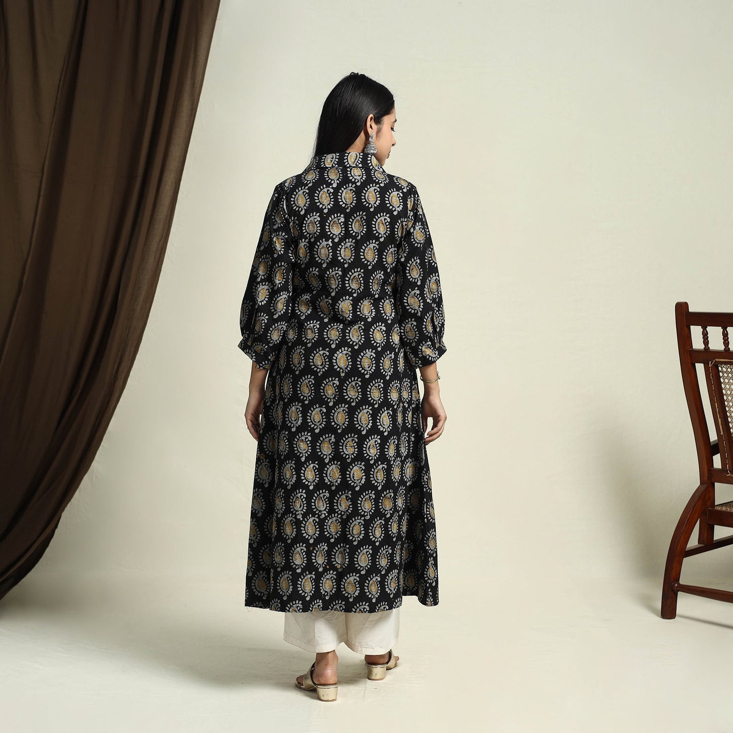 Collared Neck Buttoned Down Black Batik Print Cotton Kurta for Women