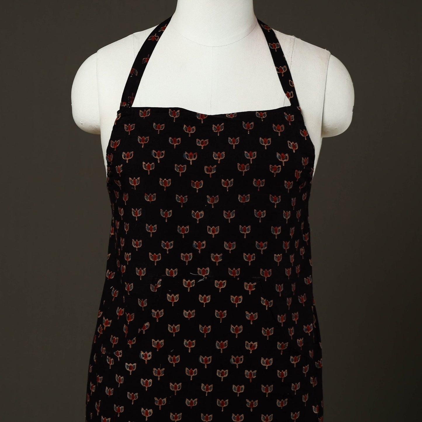 Black - cotton apron with pocket 84 - handcrafted