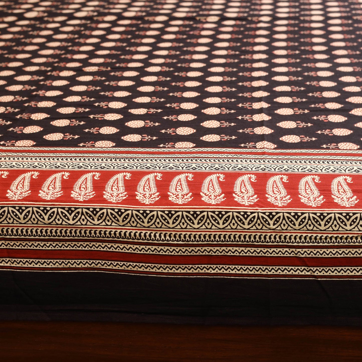 Black - cotton double bagru bed sheet set (108 x 90 in) 02