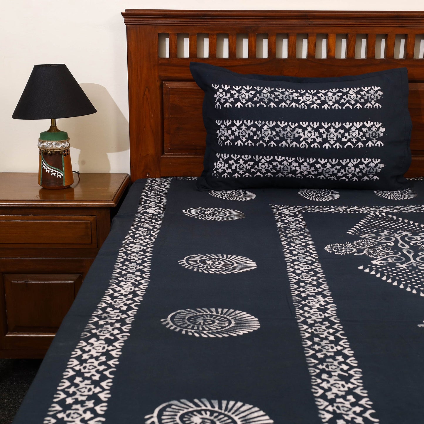 Black - cotton double hand batik bed sheet set 02