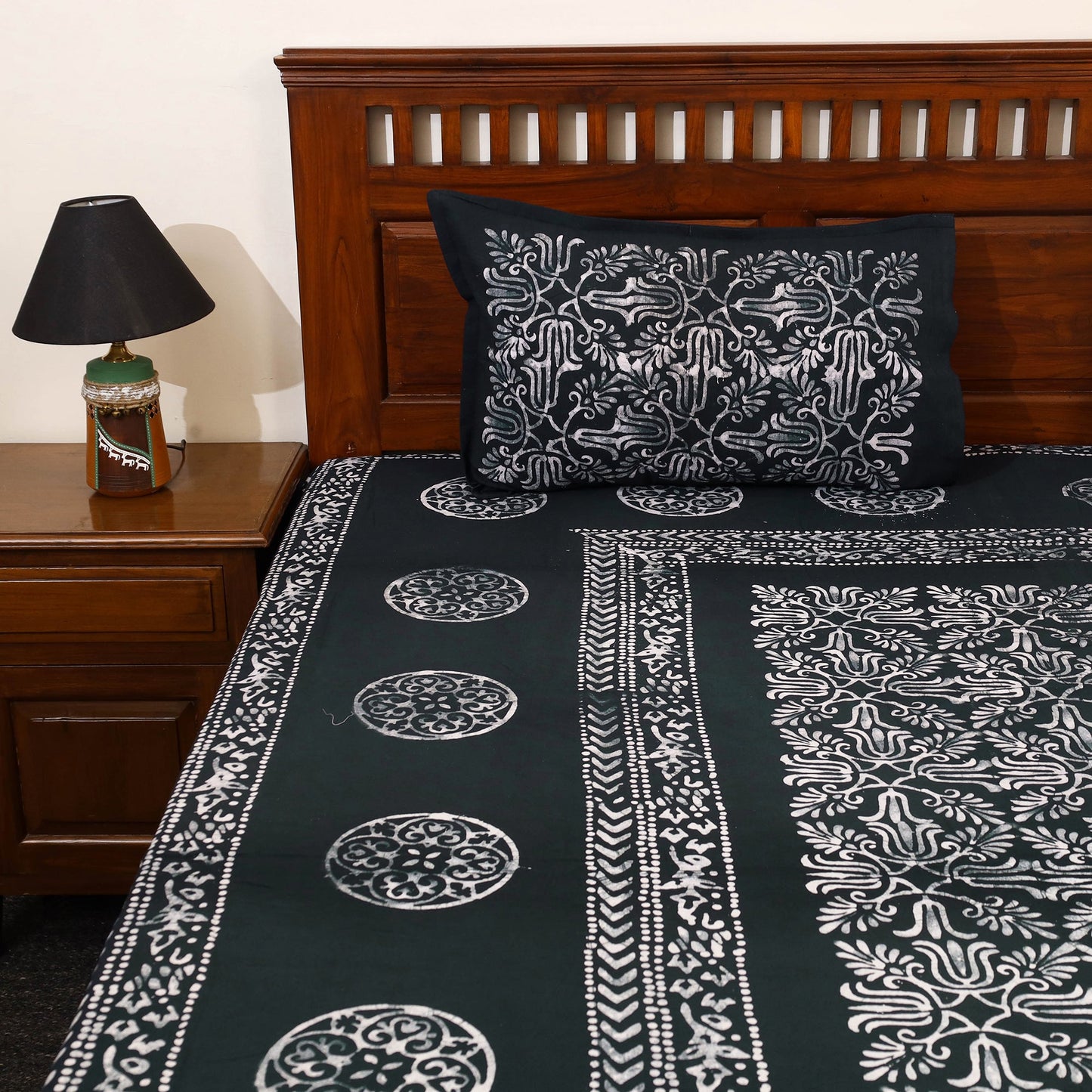 Black - cotton double hand batik bed sheet set 17