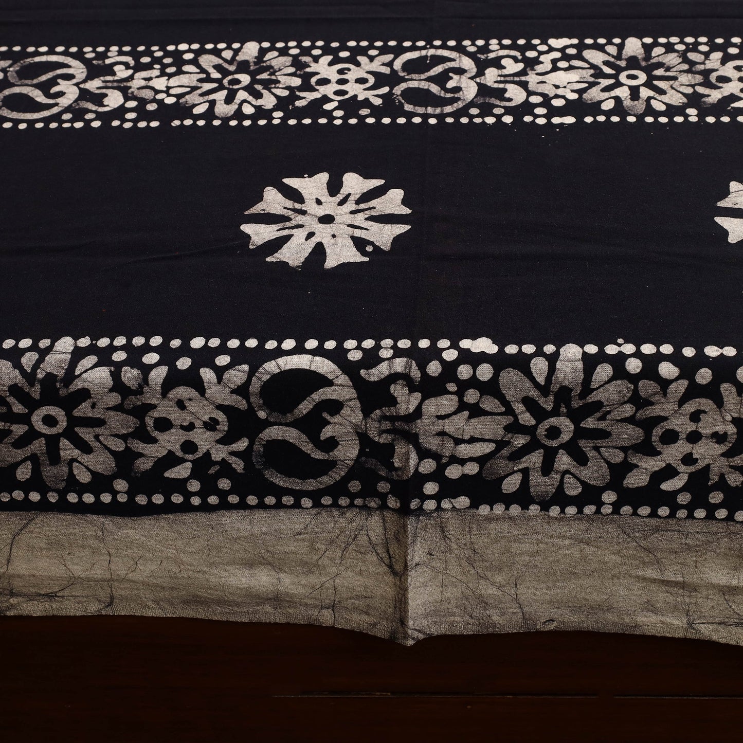 Black - cotton double hand batik bed sheet set 28