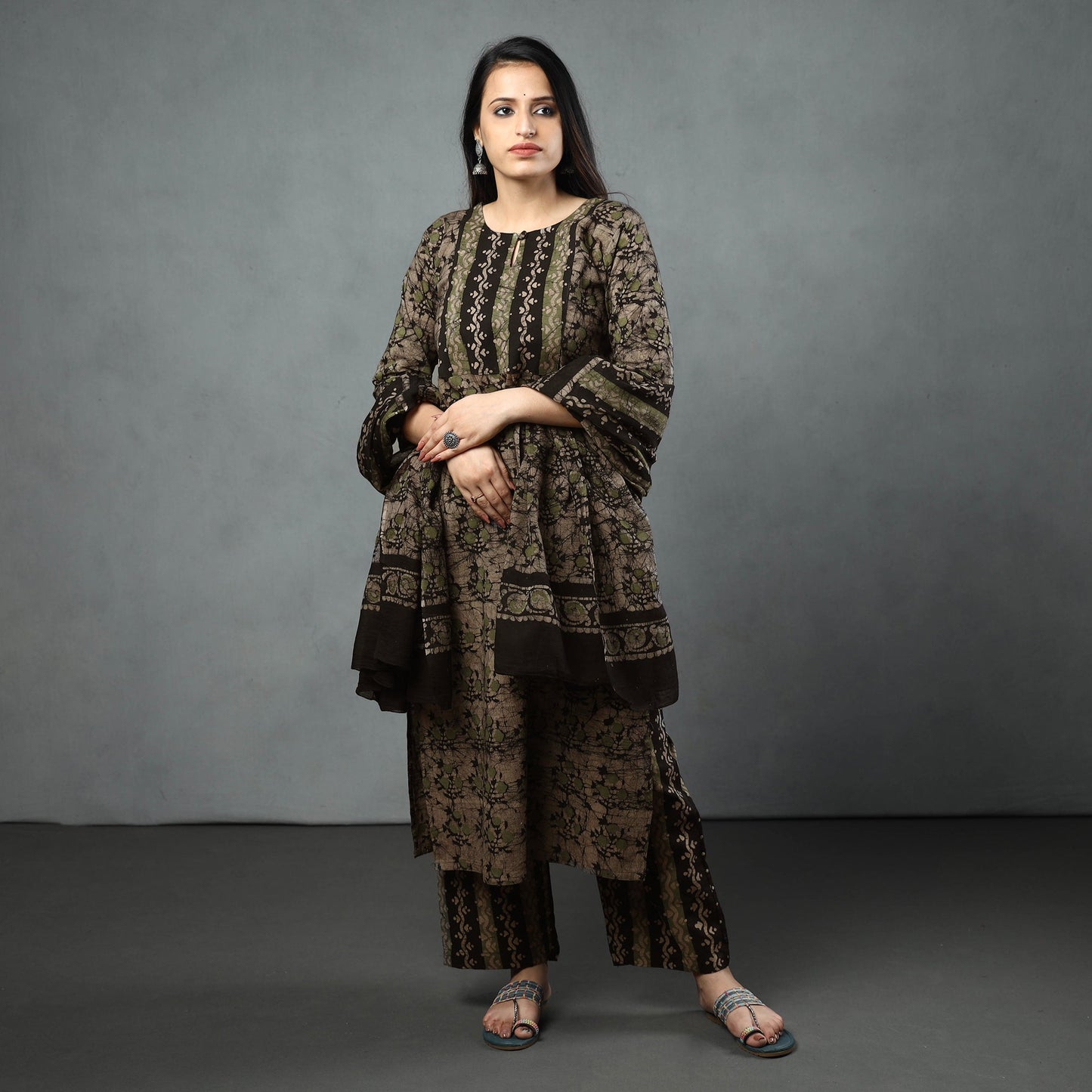 Buy Black Cotton Hand Batik Print Kurta Set