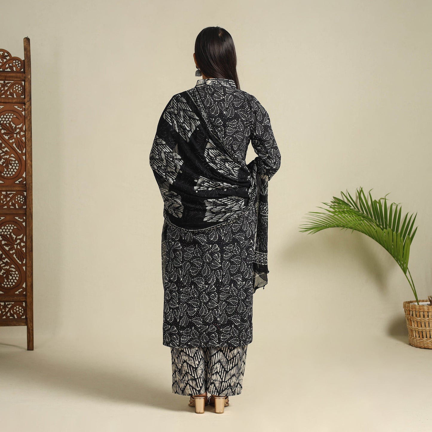  Black Cotton Hand Batik Print Suit Set
