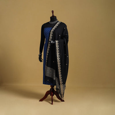 Black - cotton jacquard dupatta with thread border 19