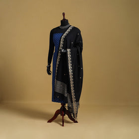 Black - cotton jacquard dupatta with thread border 19