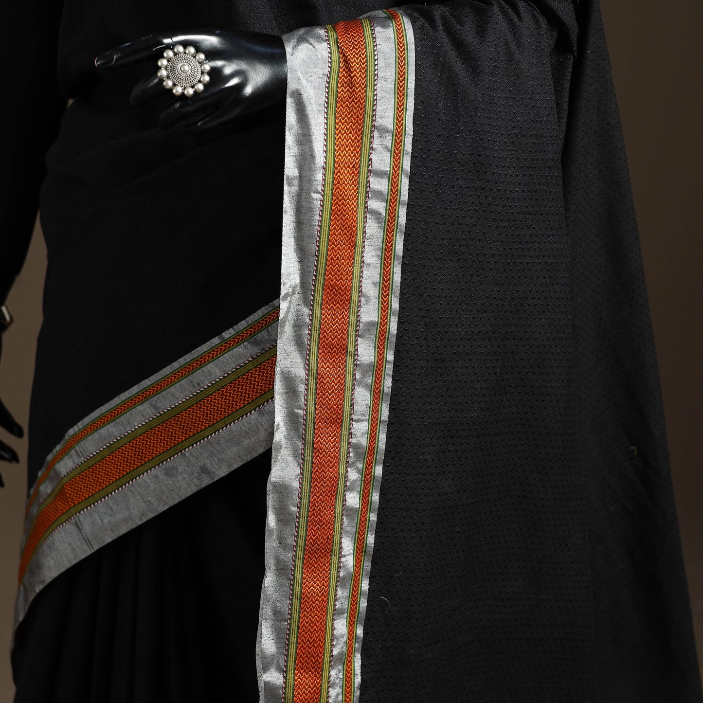 Cotton khun saree with chikki paras border 14 - handcrafted