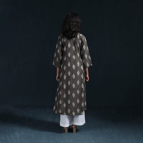 Cotton a-line pochampally ikat kurta for women 03