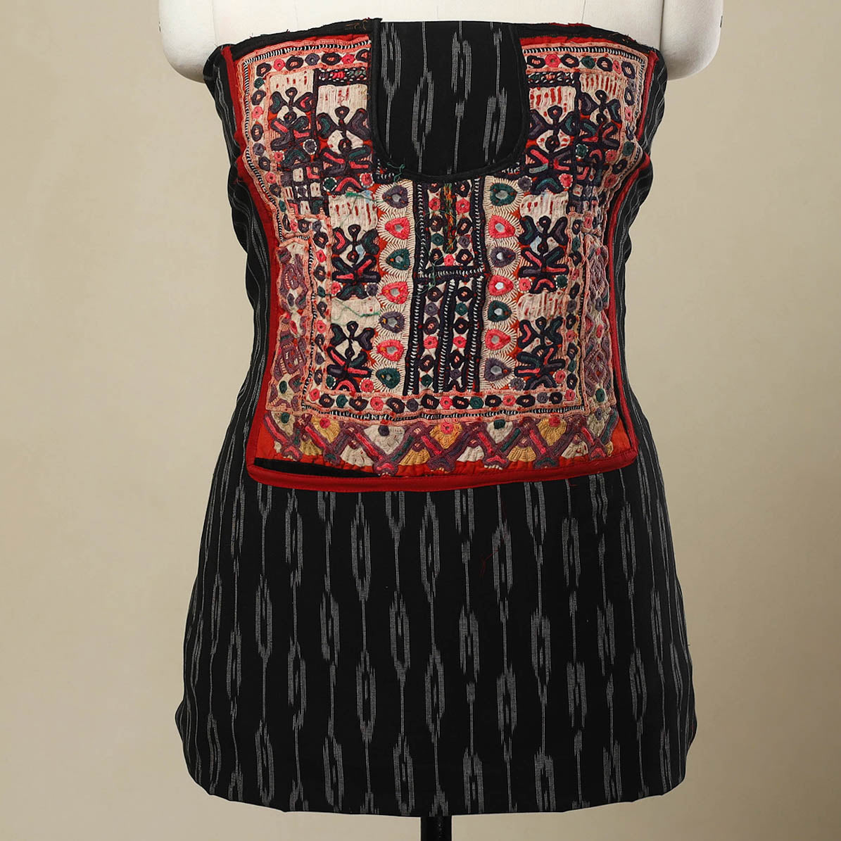 Buy Black Desert Thread Embroidery Ikat Kurta Material