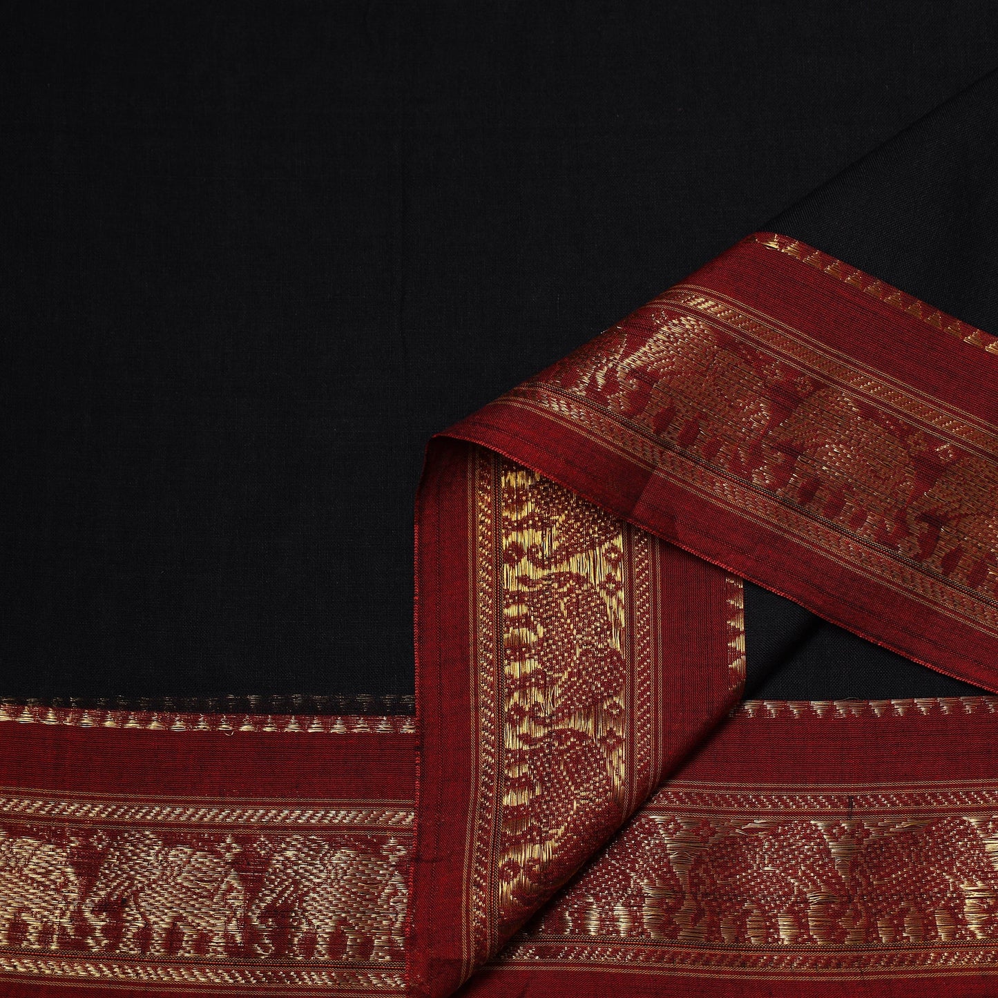 Dharwad cotton fabric with border 19 - handcrafted