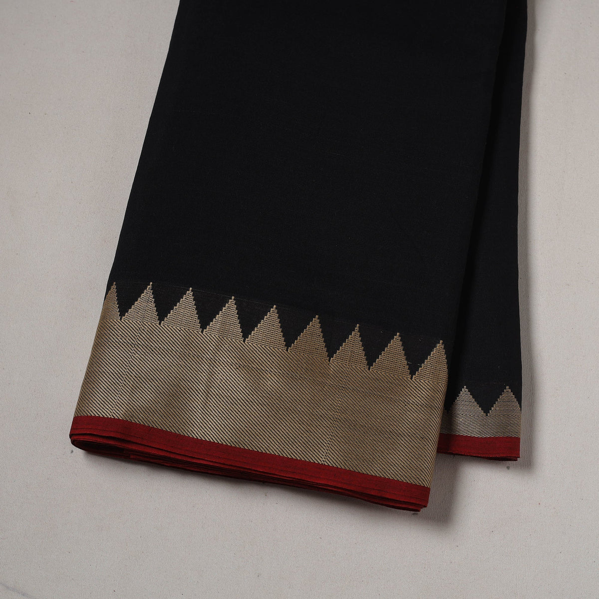 Dharwad cotton fabric with border 34 - handcrafted
