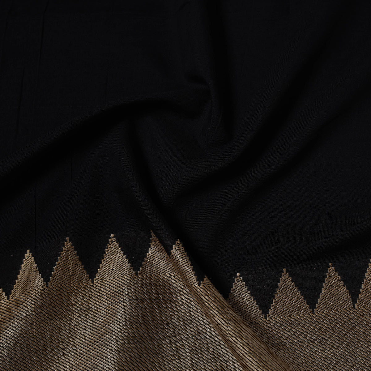Dharwad cotton fabric with border 34 - handcrafted
