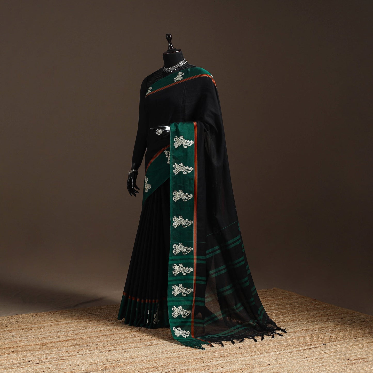 Dharwad cotton saree with border 39 - handcrafted