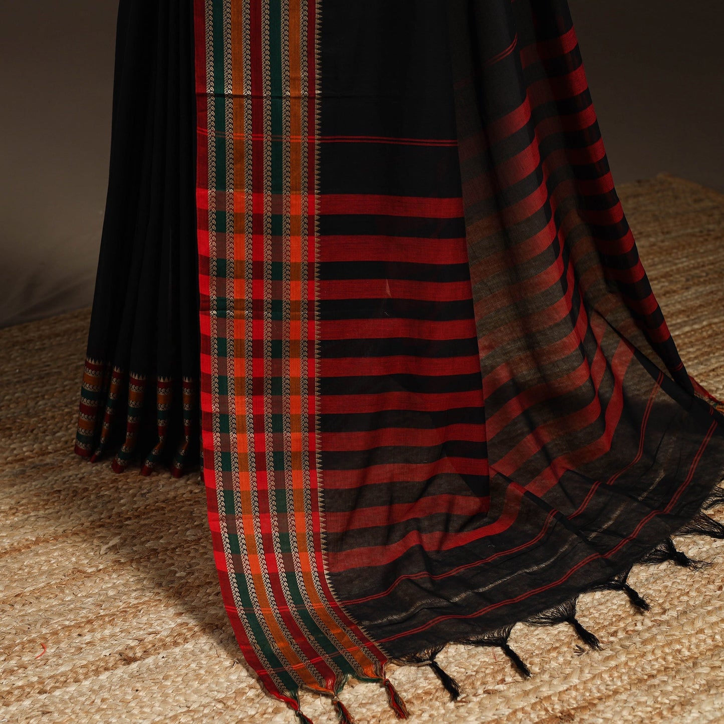 Dharwad cotton saree with border 43 - handcrafted