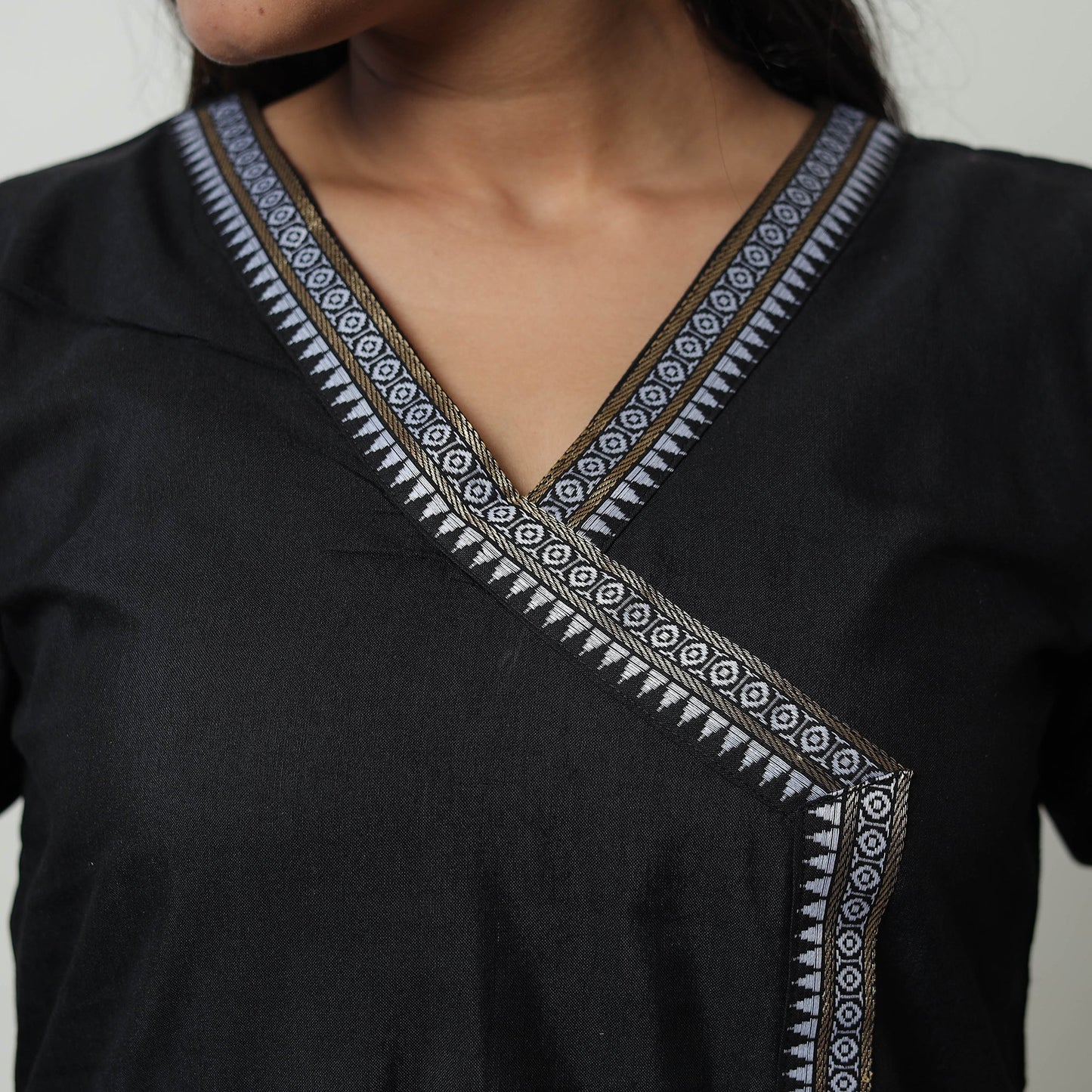 Shop Dharwad Cotton Kurta for Women Straight & Elegant