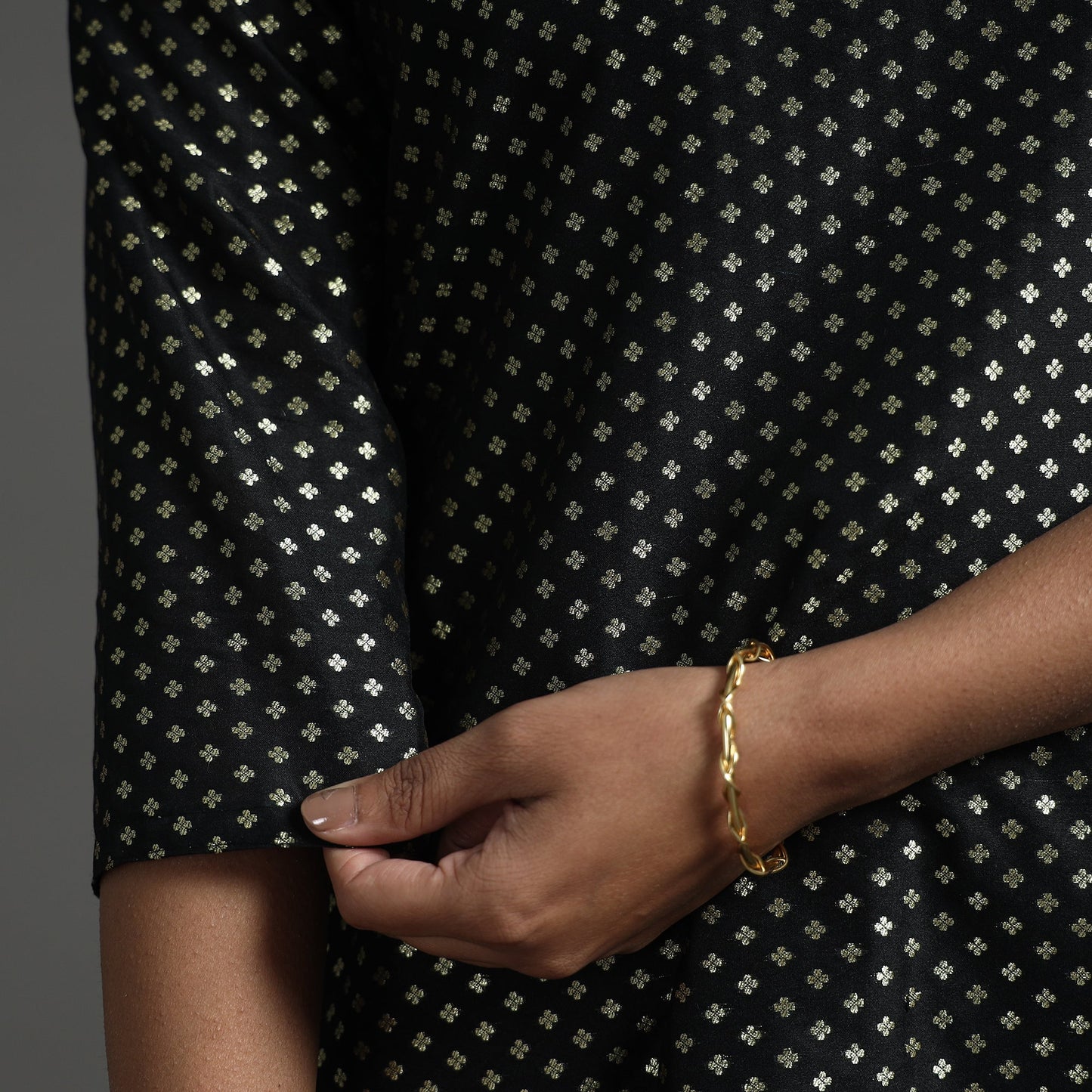 Buy Elegant Banarasi Brocade Silk Kurta with Pant Set Online at iTokri.com