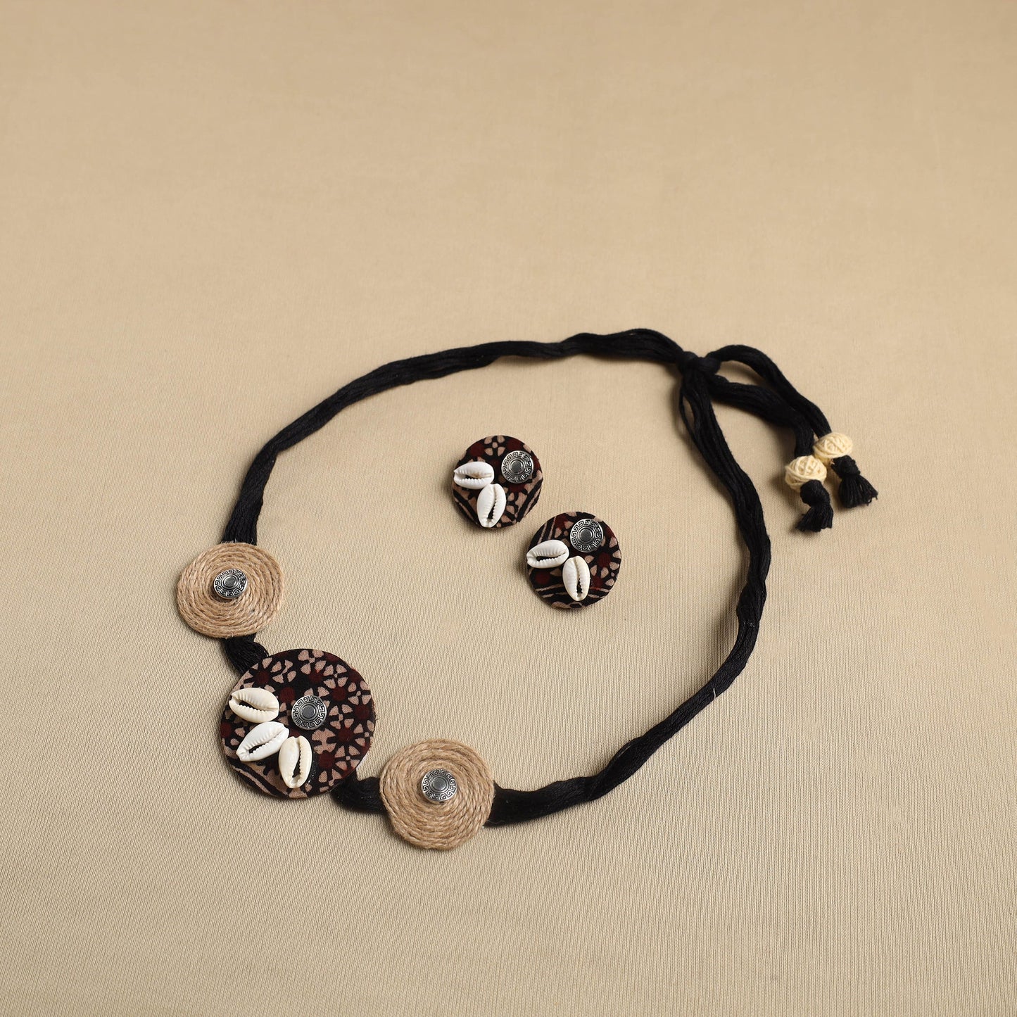 Black - fabart jute choker necklace set 28 - handcrafted