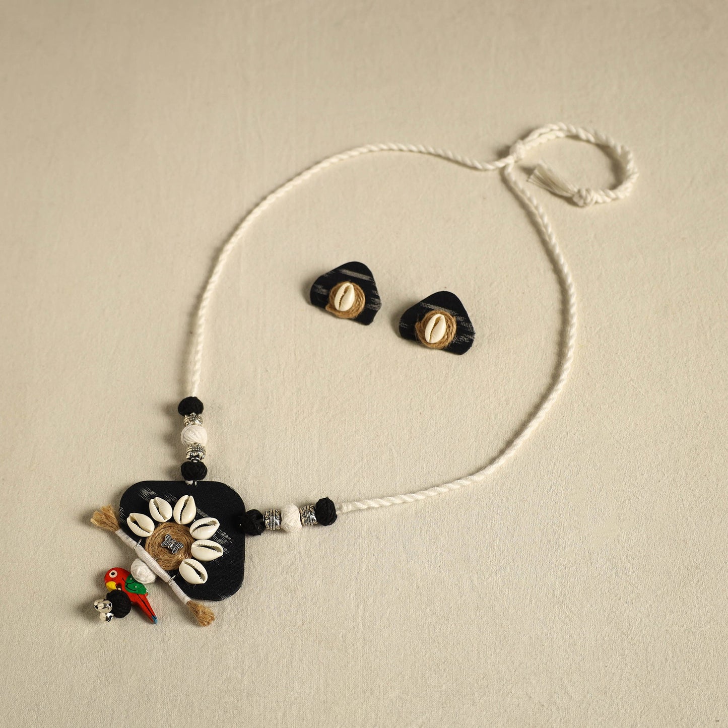 Buy Black Fabart Jute & Shell Work Necklace Set