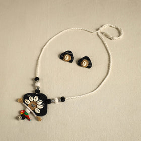 Buy Black Fabart Jute & Shell Work Necklace Set